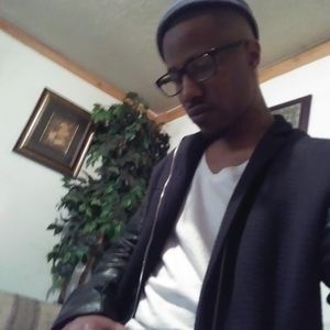 Meet your Posher, Javon